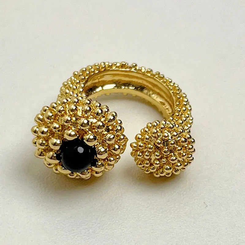 Saber gold ring