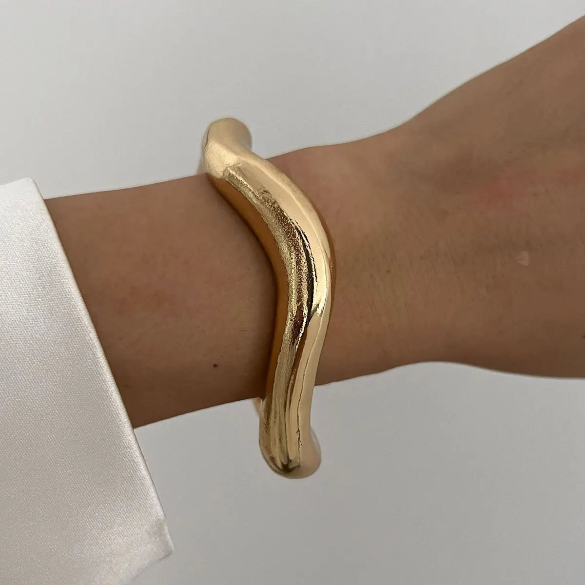 Lea triple cuff