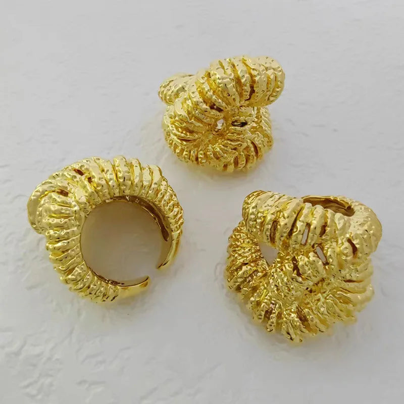 Farouk ring