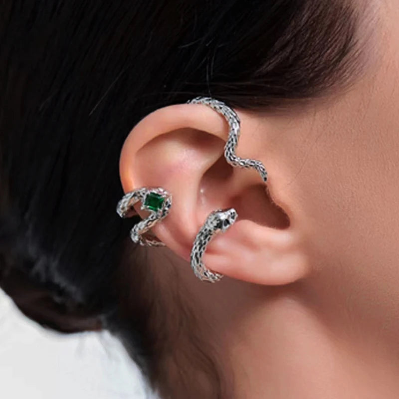 Hanesh silver earring